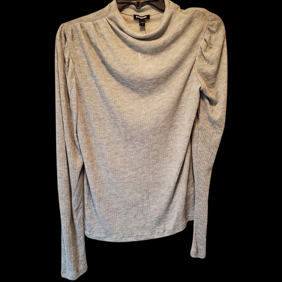 Express Tops - 🍀New Express Light Gray Top Size Small